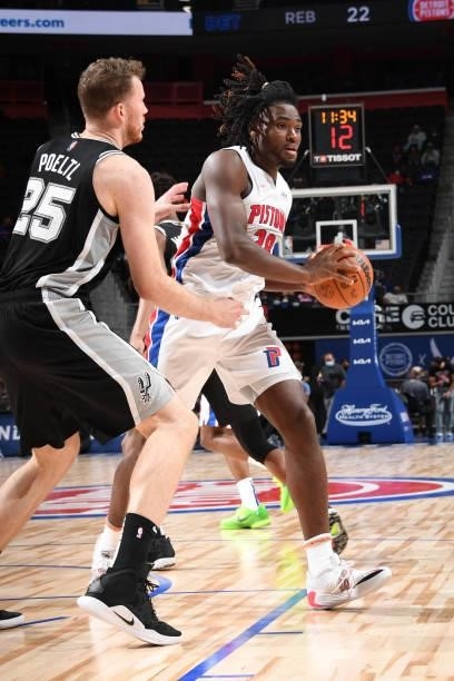 Isaiah Stewart of the Detroit Pistons looks to pass the ball during a preseason game against the San Antonio Spurs on October 6, 2021 at Little...