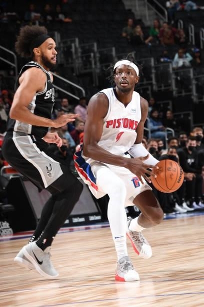 Jerami Grant of the Detroit Pistons drives to the basket during a preseason game against the San Antonio Spurs on October 6, 2021 at Little Caesars...
