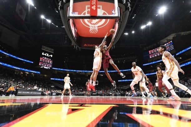 Evan Mobley of the Cleveland Cavaliers shoots the ball during a preseason game against the Atlanta Hawks on October 6, 2021 at State Farm Arena in...