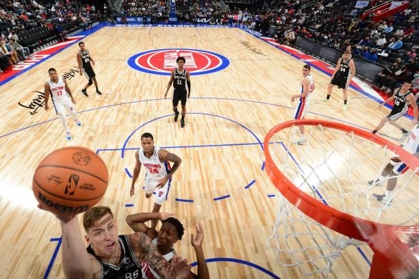Luka Samanic of the San Antonio Spurs shoots the ball during a preseason game against the Detroit Pistons on October 6, 2021 at Little Caesars Arena...