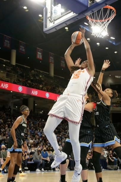 Jonquel Jones of the Connecticut Sun drives to the basket against the Chicago Sky during Game 4 of the 2021 WNBA Semifinals on October 6, 2021 at the...