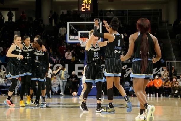 The Chicago Sky celebrate during the game against the Connecticut Sun during Game 4 of the 2021 WNBA Semifinals on October 6, 2021 at the Wintrust...