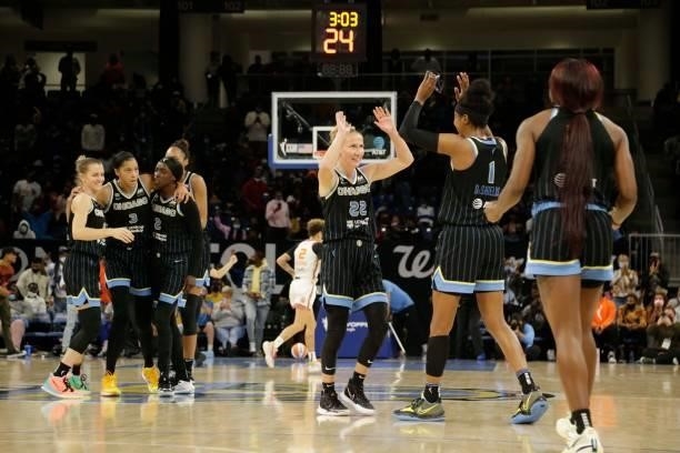 The Chicago Sky celebrate during the game against the Connecticut Sun during Game 4 of the 2021 WNBA Semifinals on October 6, 2021 at the Wintrust...