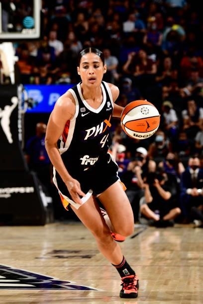 Skylar Diggins-Smith of the Phoenix Mercury drives to the basket against the Las Vegas Aces during Game Four of the 2021 WNBA Semifinals on October...