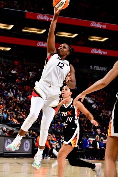 Chelsea Gray of the Las Vegas Aces drives to the basket against the Phoenix Mercury during Game Four of the 2021 WNBA Semifinals on October 6, 2021...