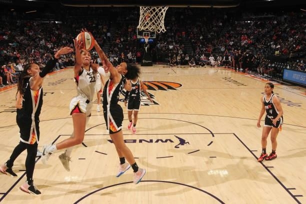 Ja Wilson of the Las Vegas Aces drives to the basket during Game Four of the 2021 WNBA Semifinals on October 6, 2021 at Footprint Center in Phoenix,...