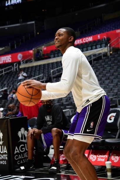 De'Aaron Fox of the Sacramento Kings warms up before the game against the LA Clippers during a preseason game on October 6, 2021 at STAPLES Center in...
