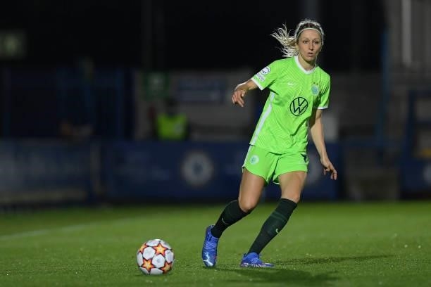 Kathrin Hendrich of VfL Wolfsburg controls the ball during the UEFA Women's Champions League group A match between Chelsea FC Women and VfL Wolfsburg...