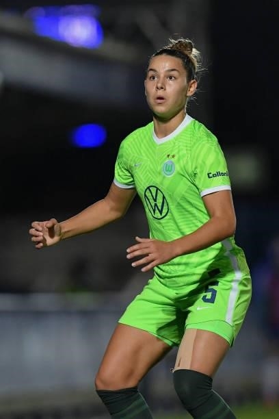 Lena Oberdorf of VfL Wolfsburg looks on during the UEFA Women's Champions League group A match between Chelsea FC Women and VfL Wolfsburg at...