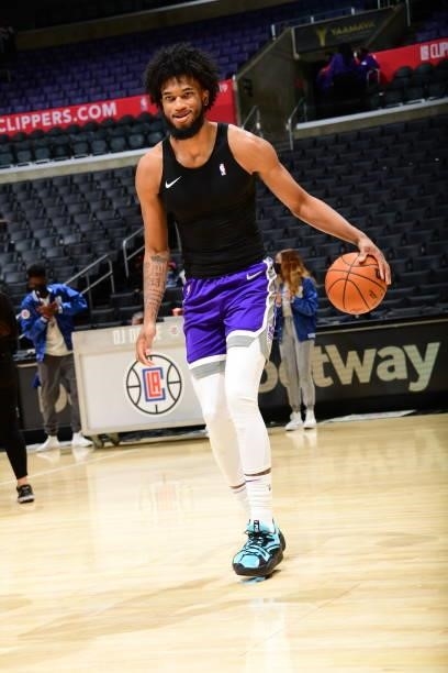Marvin Bagley III of the Sacramento Kings warms up before the game against the LA Clippers during a preseason game on October 6, 2021 at STAPLES...