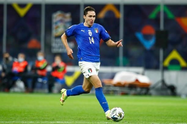 Federico Chiesa of Italy controls the ball during the UEFA Nations League Semi-Final match between the Italy and Spain at San Siro Stadium on October...