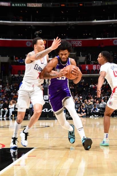 Marvin Bagley III of the Sacramento Kings drives to the basket against the LA Clippers during a preseason game on October 6, 2021 at STAPLES Center...