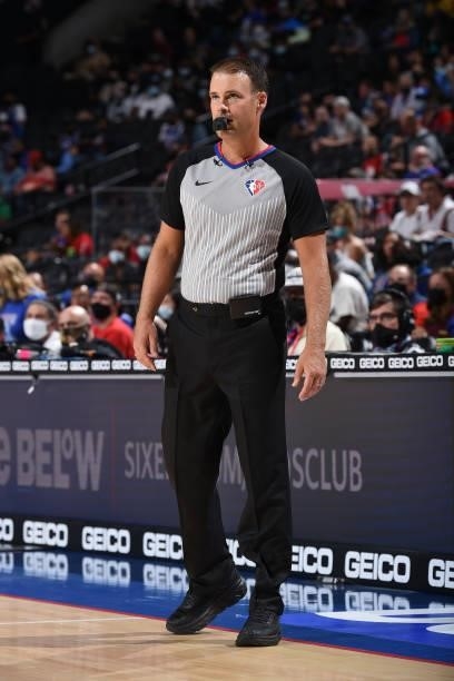 Referee Mark Lindsay looks on during a preseason game on October 7, 2021 at Wells Fargo Center in Philadelphia, Pennsylvania. NOTE TO USER: User...