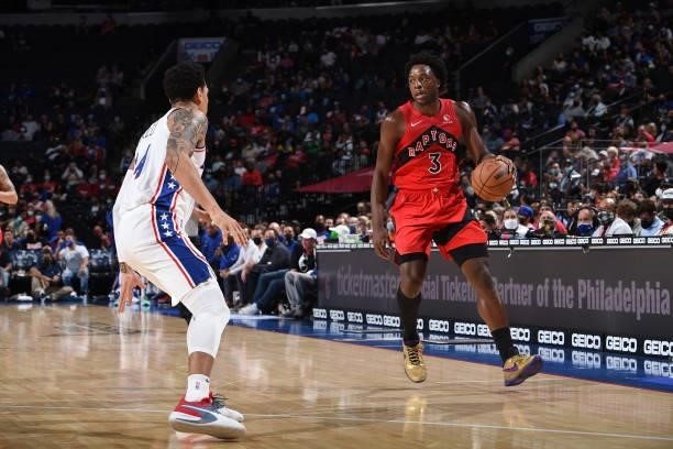 Anunoby of the Toronto Raptors handles the ball against the Philadelphia 76ers during a preseason game on October 7, 2021 at Wells Fargo Center in...