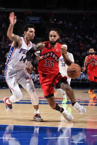 Gary Trent Jr. #33 of the Toronto Raptors drives to the basket against the Philadelphia 76ers during a preseason game on October 7, 2021 at Wells...