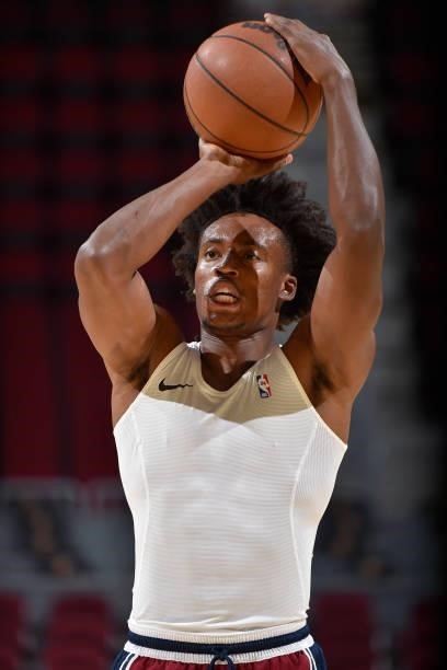 Collin Sexton of the Cleveland Cavaliers warms up prior to a preseason game against the Indiana Pacers on October 8, 2021 at Rocket Mortgage...
