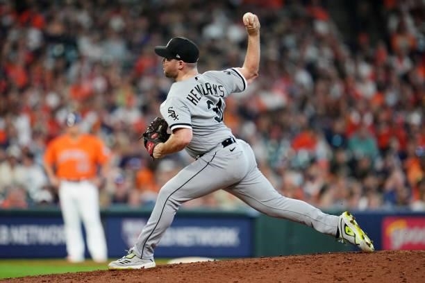 Liam Hendriks of the Chicago White Sox pitches during Game 2 of the ALDS between the Chicago White Sox and the Houston Astros at Minute Maid Park on...