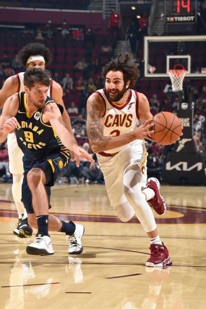 Ricky Rubio of the Cleveland Cavaliers drives to the basket during a preseason game against the Indiana Pacers on October 8, 2021 at Rocket Mortgage...
