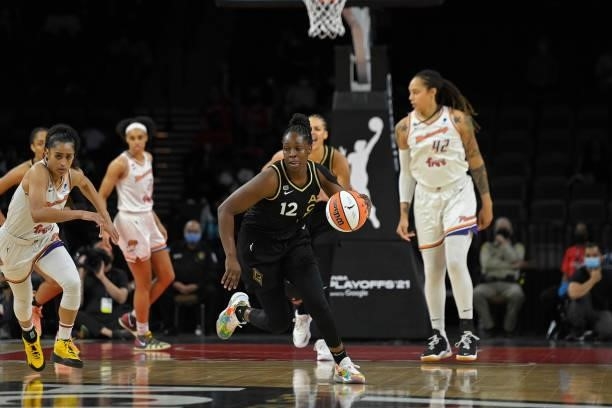 Chelsea Gray of the Las Vegas Aces dribbles the ball during the game against the Phoenix Mercury on October 8, 2021 at Michelob ULTRA Arena in Las...