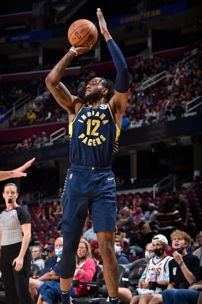 Oshae Brissett of the Indiana Pacers shoots the ball during a preseason game against the Cleveland Cavaliers on October 8, 2021 at Rocket Mortgage...
