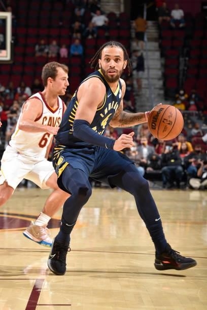 Duane Washington Jr. #4 of the Indiana Pacers drives to the basket during a preseason game against the Cleveland Cavaliers on October 8, 2021 at...