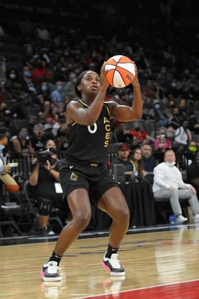 Jackie Young of the Las Vegas Aces shoots the ball against the Phoenix Mercury during Game Five of the 2021 WNBA Semifinals on October 8, 2021 at...
