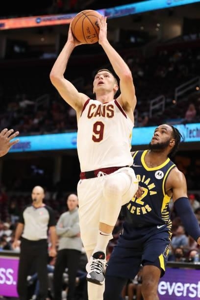 Dylan Windler of the Cleveland Cavaliers shoots the ball during a preseason game against the Indiana Pacers on October 8, 2021 at Rocket Mortgage...