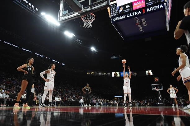 Diana Taurasi of the Phoenix Mercury shoots a free throw against the Las Vegas Aces during Game Five of the 2021 WNBA Semifinals on October 8, 2021...