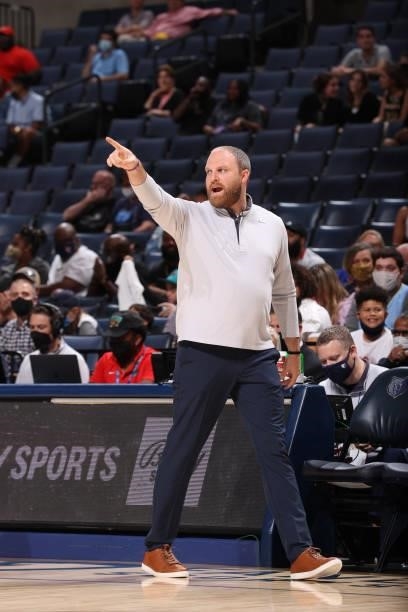 Head Coach Taylor Jenkins of the Memphis Grizzlies points during a preseason game against the Atlanta Hawks on October 9, 2021 at FedExForum in...
