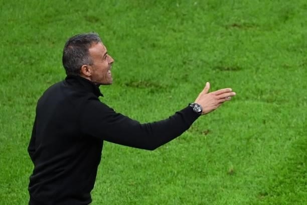 Spain's coach Luis Enrique gestures during the Nations League final football match between Spain and France at San Siro stadium in Milan, on October...