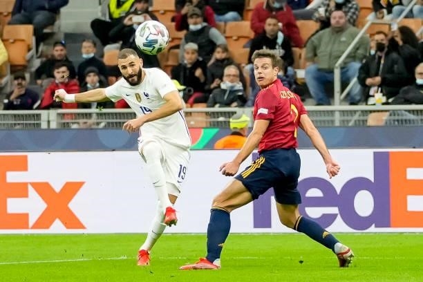 Karim Benzema of France and Cesar Azpilicueta of Spain battle for the ball during the UEFA Nations League Final match between the Spain and France at...