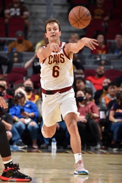 Kevin Pangos of the Cleveland Cavaliers passes the ball during a preseason game against the Chicago Bulls on October 10, 2021 at Rocket Mortgage...