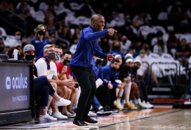 Chicago Sky head coach James Wade reacts to a call in the second half during the game against the Phoenix Mercury at Footprint Center on October 10,...