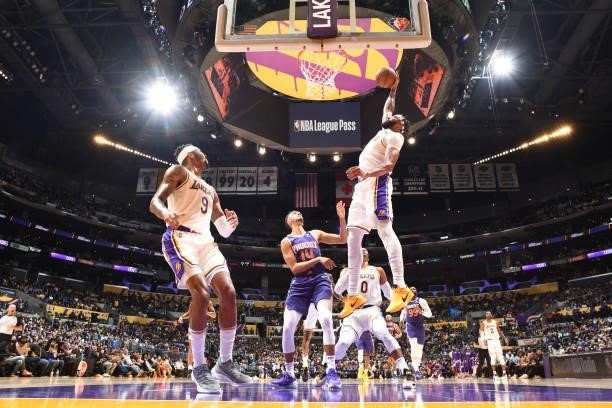 Anthony Davis of the Los Angeles Lakers drives to the basket during a preseason game against the Phoenix Suns on October 10, 2021 at STAPLES Center...