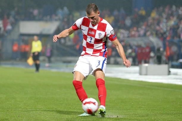 Borna Barisic of Croatia controls a ball during the 2022 FIFA World Cup Group H Qualifier match between Croatia and Slovakia at Gradski Vrt Stadium...