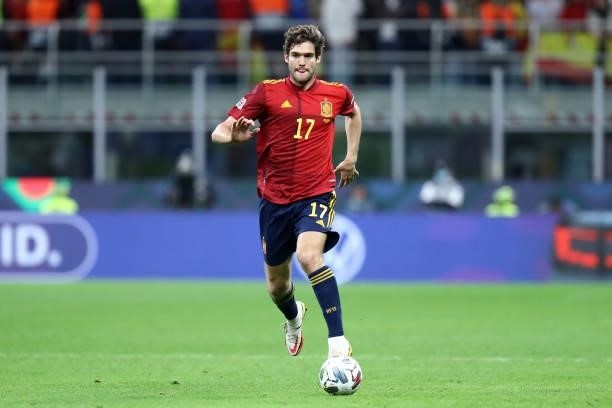 Marcos Alonso of Spain controls the ball during the UEFA Nations League Final match between the Spain and France at San Siro Stadium on October 10,...