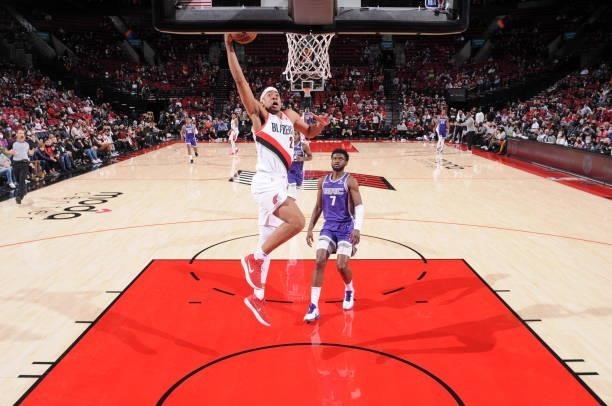Rondae Hollis-Jefferson of the Portland Trail Blazers shoots the ball during a preseason game against the Sacramento Kings on October 11, 2021 at the...