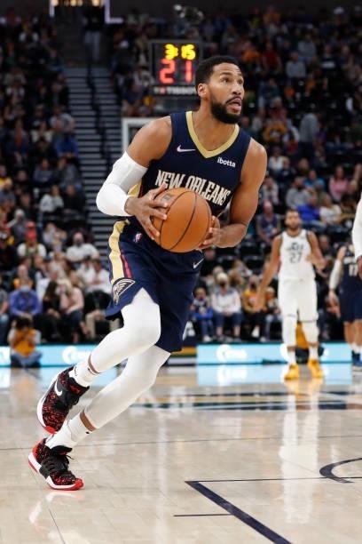 Garrett Temple of the New Orleans Pelicans drives to the basket against the Utah Jazz during a preseason game on October 11, 2021 at vivint.SmartHome...