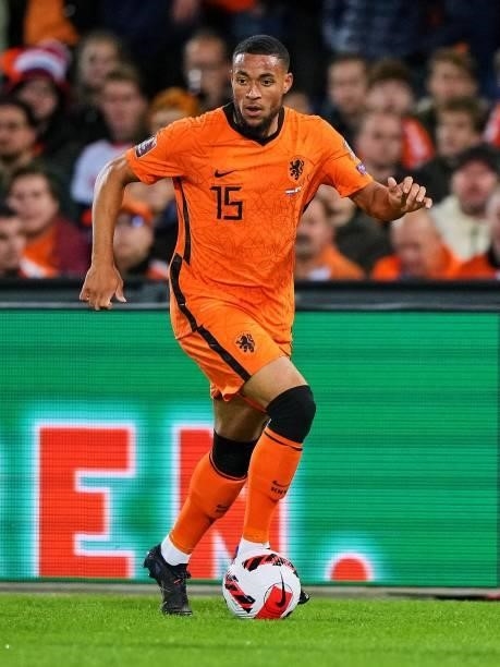 Arnaut Danjuma of Holland detached at the ball during the World Cup qualifier match between the Netherlands and Gibraltar at Feyenoord Stadium de...