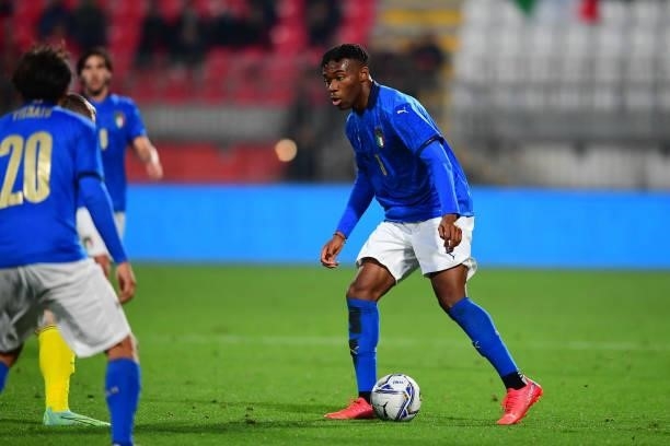 Destiny Udogie of Italy controls the ball during the 2022 UEFA European Under-21 Championship Qualifier match between Italy and Sweden at Stadio...