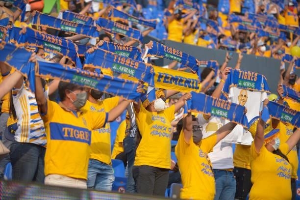 Fans of Tigres UANL femenil cheer on their team during the Final second leg match between Tigres UANL and Chivas as part of the Torneo Guard1anes...