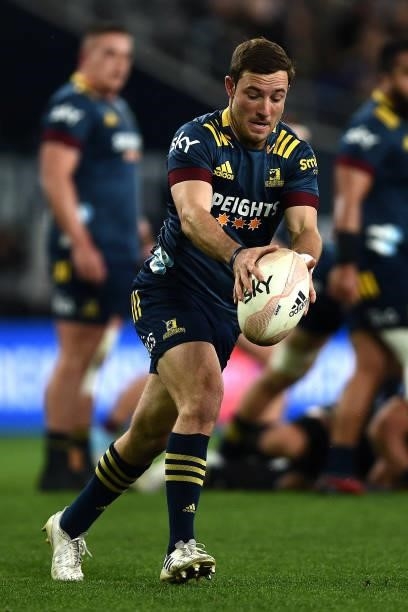 Mitchell Hunt of the Highlanders kicks the ball during the round four Super Rugby Trans-Tasman match between the Highlanders and the NSW Waratahs at...