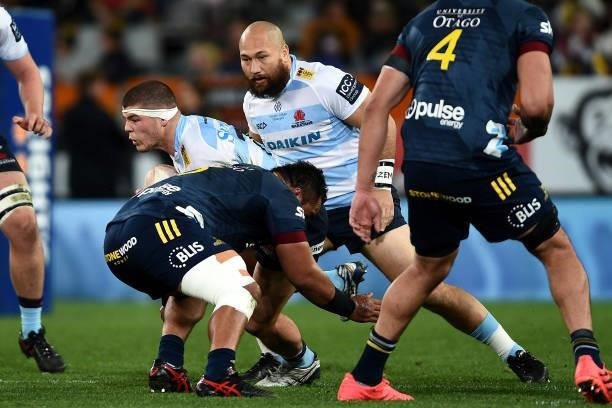 Carlo Tizzano of the Waratahs runs into the defence during the round four Super Rugby Trans-Tasman match between the Highlanders and the NSW Waratahs...