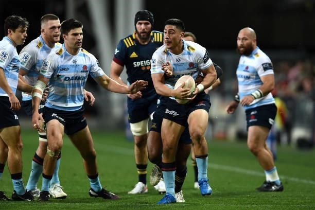 Lalakai Foketi of the Waratahs looks for options during the round four Super Rugby Trans-Tasman match between the Highlanders and the NSW Waratahs at...