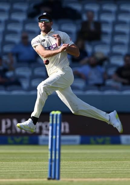 James Anderson of England throws at the stumps during Day 4 of the First LV= Insurance Test Match between England and New Zealand at Lord's Cricket...