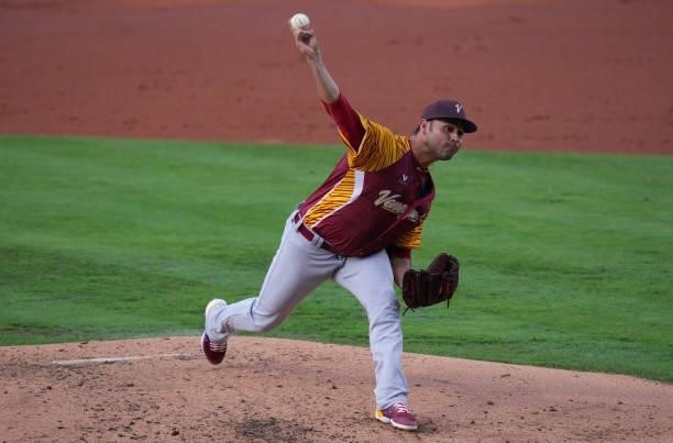 Aníbal Sánchez of Venezuela delivers a pitch in the second inning against the United States during the WBSC Baseball Americas Qualifier Super Round...