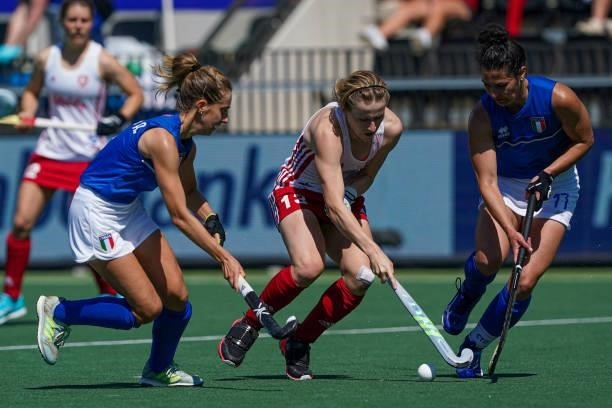 Erica Sanders of England, Chiara Tiddi of Italy during the Euro Hockey Championships match between England and Italy at Wagener Stadion on June 6,...