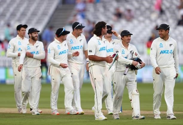 Colin de Grandhomme, BJ Watling and Ross Taylor of New Zealand walk off at the end of Day 5 of the First LV= Insurance Test Match between England and...