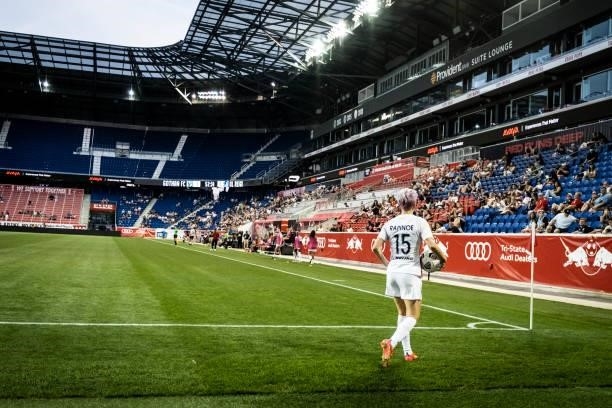Megan Rapinoe of OL Reign lines up to take the corner kick during the second half of the match against NJ/NY Gotham FC at Red Bull Arena on June 5,...