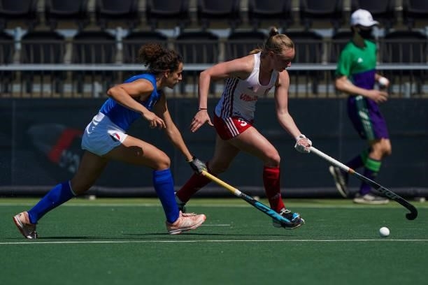 Izzy Petter of England during the Euro Hockey Championships match between England and Italy at Wagener Stadion on June 6, 2021 in Amstelveen,...